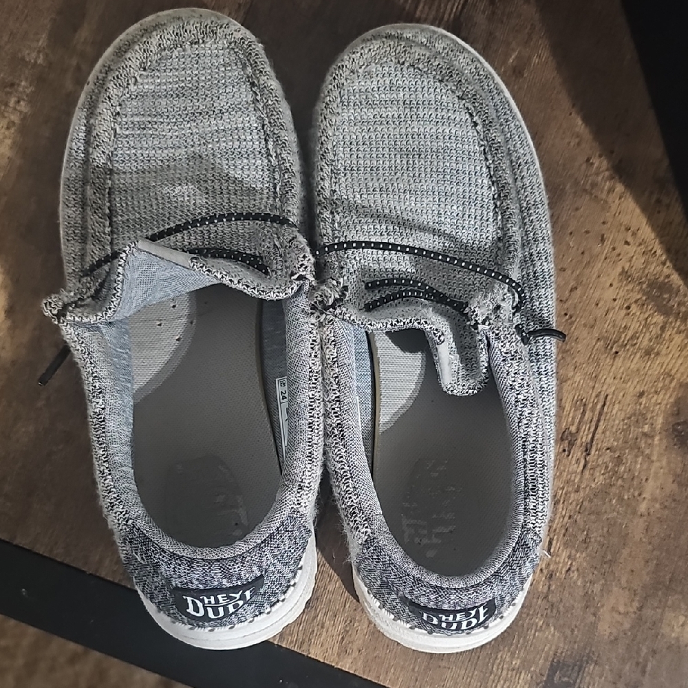Hey Dude Light Gray Knit Loafers Youth Size 6